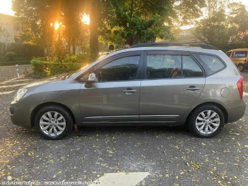 Kia CARENS EX 2010/2011